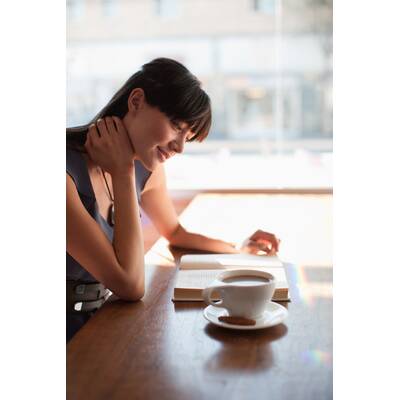 Schultern hochziehen