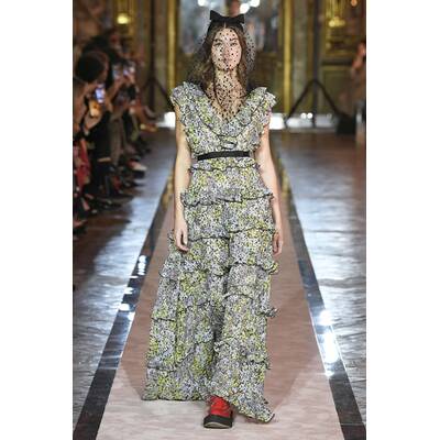 GIAMBATTISTA VALLI X H&M FASHIONSHOW IN ROM 