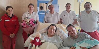 R&uuml;hrendes Muttertags-Wunder: Baby Dorothea kam im Rettungswagen zur Welt