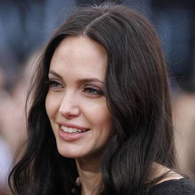 Achtlings-Mami von Jolie besessen?