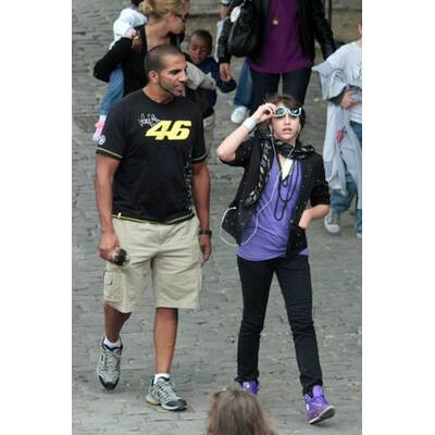 Madonnas Kinderschar beim Sightseeing