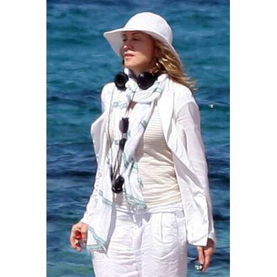 Fitnessfreak Madonna mit Zigarette!