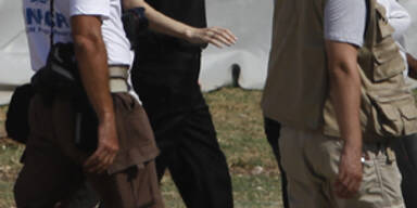 Jolie auf Hilfstour für Haiti