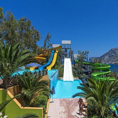 10 Hotels mit tollen Wasserrutschen