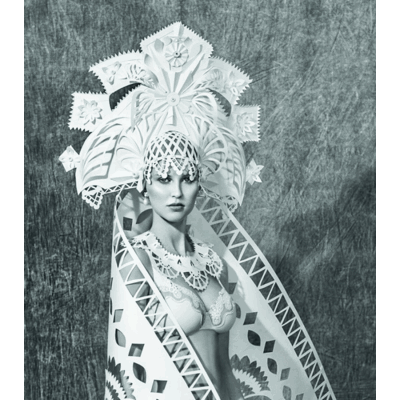 Hochzeitskleider aus Papier