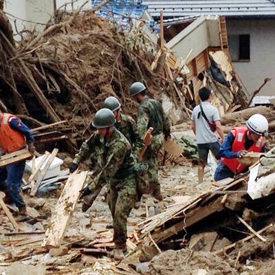 Gewaltiger Erdrutsch in Japan