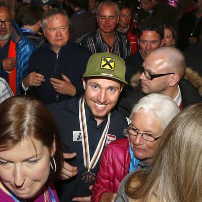 So feierte Hirscher seine Silbermedaille