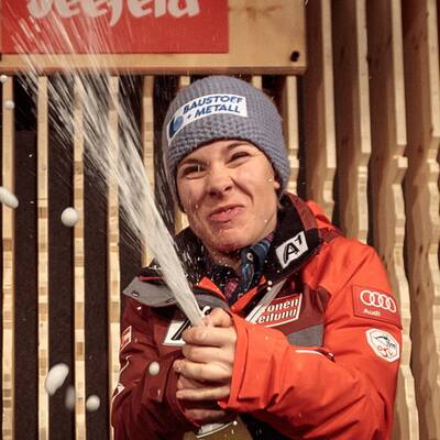 So wild feiert Nicole Schmidhofer