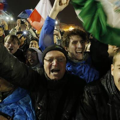 Weißer Rauch über Vatikan