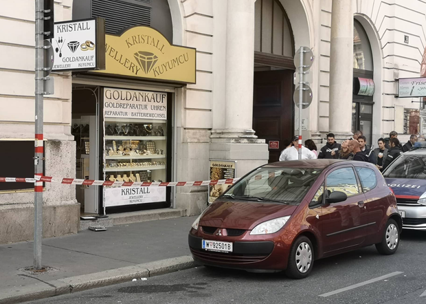 So lief der Juwelier-Überfall mit drei Verletzten