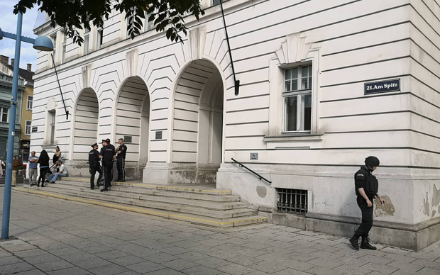 So lief der Juwelier-Überfall mit drei Verletzten