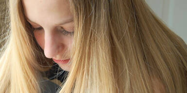 Das hilft wirklich gegen Schuppen