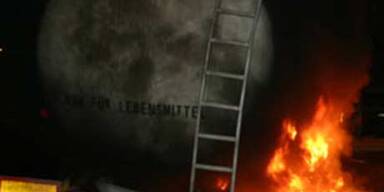 Großeinsatz - LKW auf B19 in Flammen