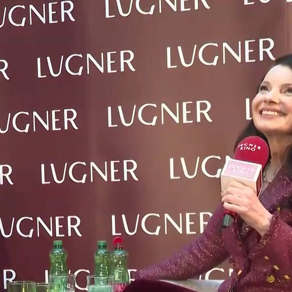 Opernball 2026: Fran Drescher in der Lugner City