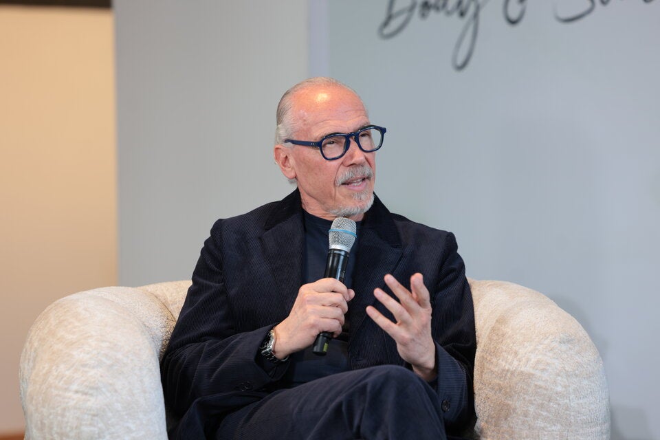 Ozempic wurde ursprünglich für Diabetiker entwickelt. Mittlerweile verlieren auch Tausende Menschen in Österreich jedes Jahr Gewicht mit dem Medikament. Prof. Dr. Siegfried Meryn, Facharzt für Innere Medizin, hat die Abnehmspritze an sich selbst ausprobiert und sprach über seine Erfahrungen sowie darüber, was er seinen Patient:innen rät.