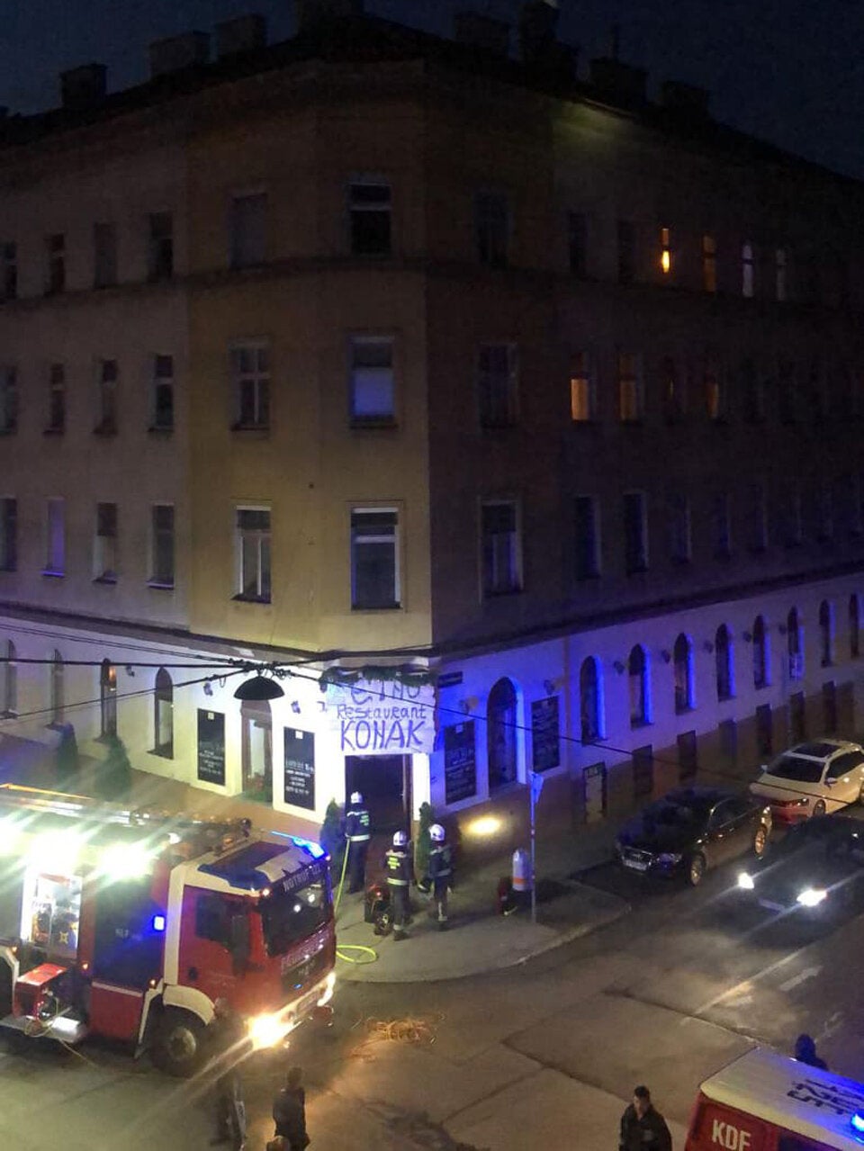 Brand in Grill-Lokal: Feuerwehr-Einsatz in Wien