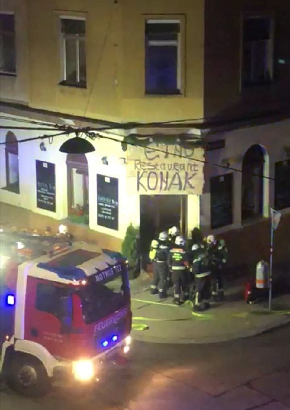 Brand in Grill-Lokal: Feuerwehr-Einsatz in Wien