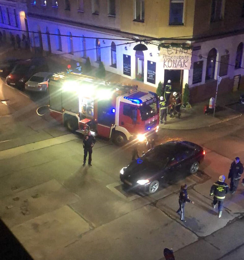 Brand in Grill-Lokal: Feuerwehr-Einsatz in Wien