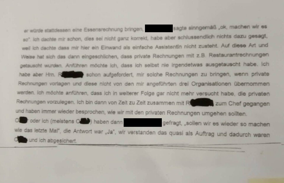Ehemalige Büroleiterin belastet Strache