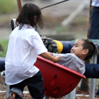 Mutterglück: Angelina Jolie am Spielplatz