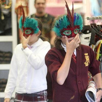 Maskenball: Jacko & seine Kids