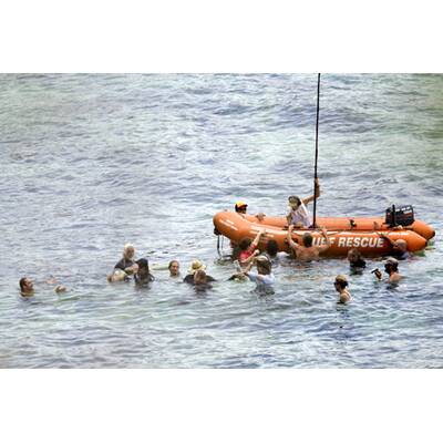 Julia Roberts planscht mit Javier Bardem