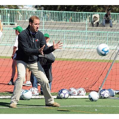 Vuvuzela & Raubtiere: William & Harry in Afrika