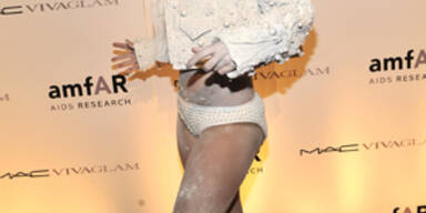 Gaga zeigt ihre bizarre Mode