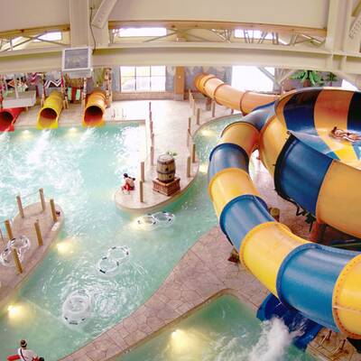 10 Hotels mit tollen Wasserrutschen