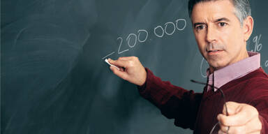 Lehrer verdienen 200.000 weniger