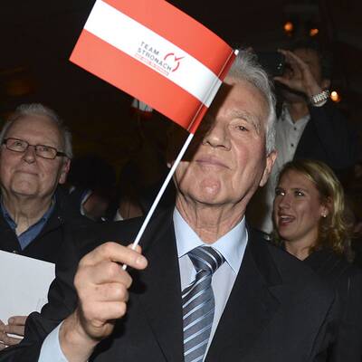 NÖ-Wahlkampf: Stronachs Schlussveranstaltung