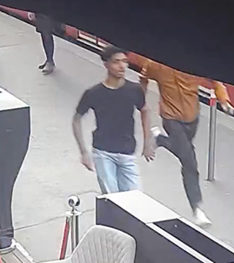 Brutalo-Attacke vor Barbershop mit Messer und Holzlatten