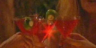 Queen Ingrid und die Känguruh-Hoden