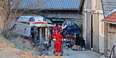Dachboden st&uuml;rzte ein: F&uuml;nf Verletzte