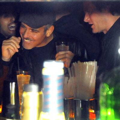 Star hautnah: George Clooney in Whiskey-Bar