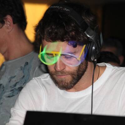 Take-That-Star Howard Donald rockt Passage