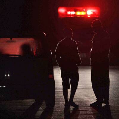 Japaner flüchten vor dem Beben ins Freie