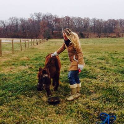 Das ist sexy Bier-Footballerin Alli Alberts