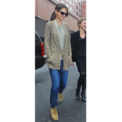 Katie Holmes liebt ihre beigen Ankle-Boots