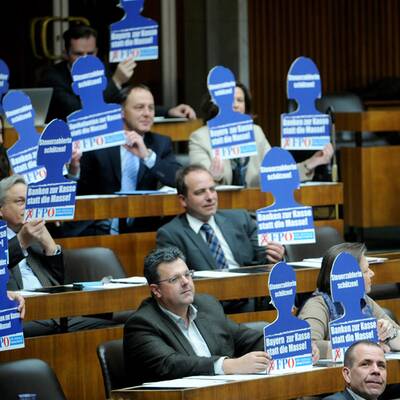 Scharfe Kritik seitens der Opposition bei der Hypo-Sondersitzung