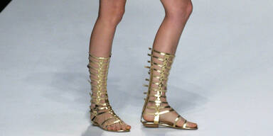 Fashionistas tanzen wie die jungen R&ouml;merinnen