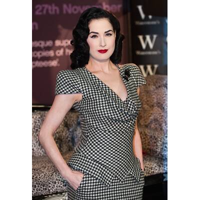 Stars im Hahnentritt-Look