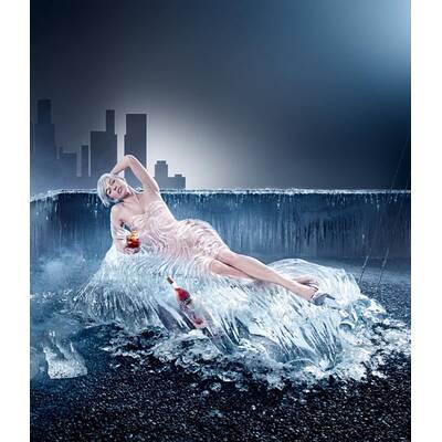 Campari-Kalender 2012 mit Milla Jovovich