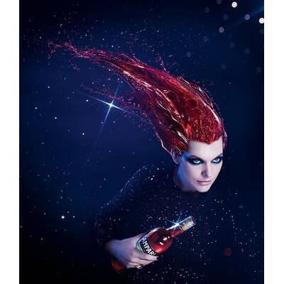 Campari-Kalender 2012 mit Milla Jovovich