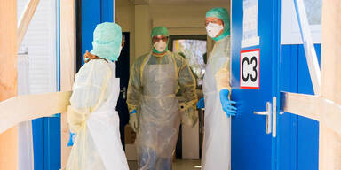 Corona Neuinfektionen in Oesterreich brechen alten Rekord