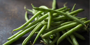 Cremige Rahmfisolen mit Augsburger und Erd&auml;pfelsterz