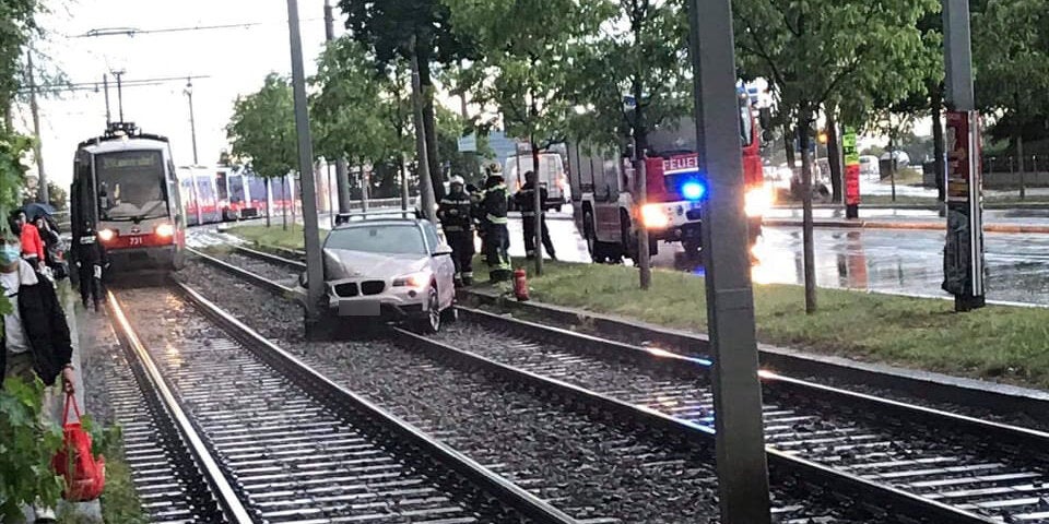 Unfall Leker Masten Gleise Wien Floridsdorf