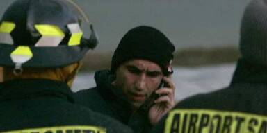 Blitz trifft Flugzeug nach dem Start