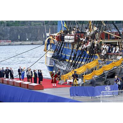 Schwedische Königsfamilie im Hochzeitsfieber