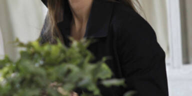 Jolie auf Hilfstour für Haiti